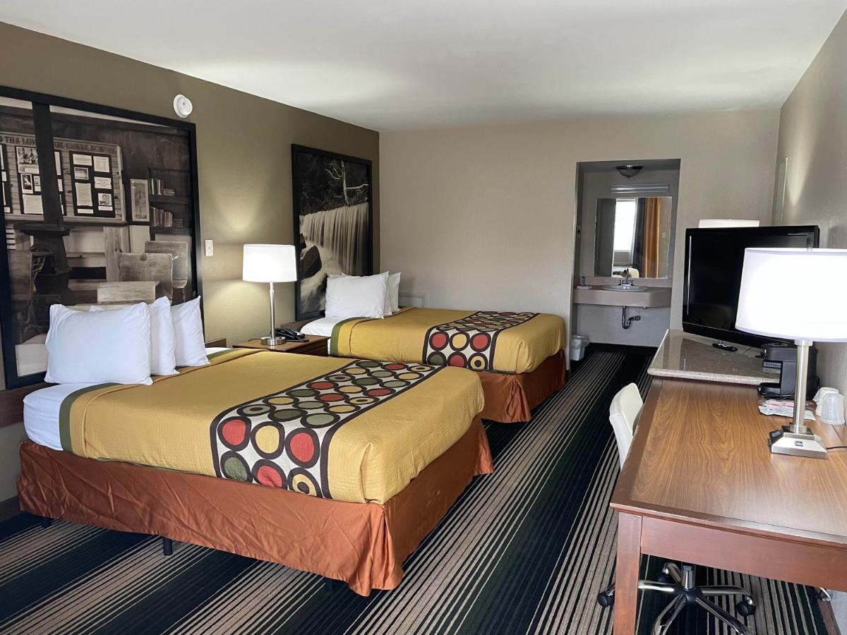 Deluxe Inn & Suites Junction City Exterior foto